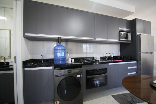 Cozinha - Armários de apartamento para alugar com 2 quartos, 49m² em Vila Andrade, São Paulo