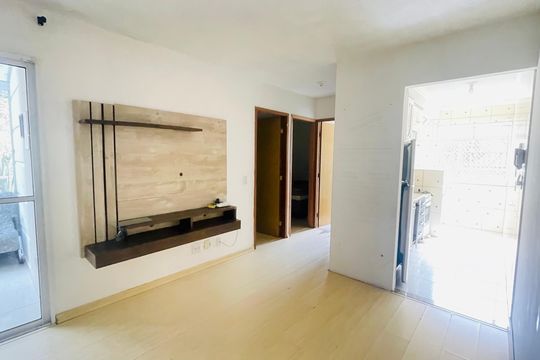 Sala de apartamento para alugar com 2 quartos, 50m² em Jardim Isis, Cotia