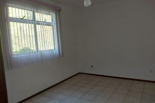 Quarto de apartamento para alugar com 2 quartos, 86m² em São Mateus, Juiz de Fora