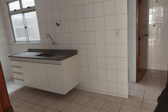 Cozinha de apartamento para alugar com 2 quartos, 86m² em São Mateus, Juiz de Fora