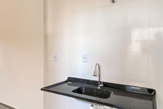 Cozinha  de apartamento à venda com 2 quartos, 36m² em Jardim Olympia, São Paulo
