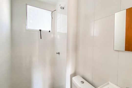 Banheiro  de apartamento à venda com 2 quartos, 36m² em Jardim Olympia, São Paulo
