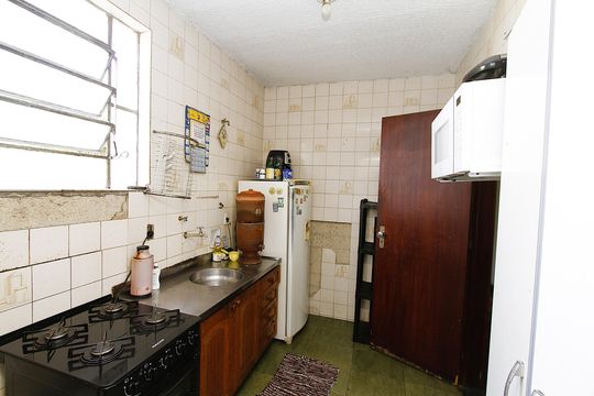 Cozinha de apartamento à venda com 3 quartos, 50m² em Madre Gertrudes, Belo Horizonte