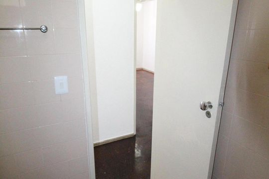 Banheiro social de apartamento para alugar com 2 quartos, 83m² em Jardim Sao Dimas, São José dos Campos