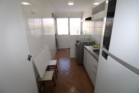 Cozinha de apartamento para alugar com 1 quarto, 42m² em Jardim Vale Paraiso, São José dos Campos