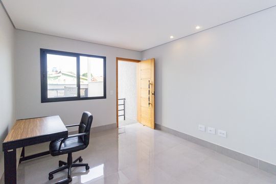 Sala de casa à venda com 2 quartos, 100m² em Vila Nina, São Paulo