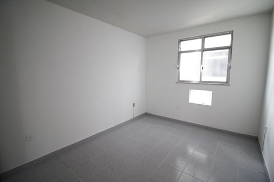Quarto 1 de apartamento para alugar com 2 quartos, 70m² em Curicica, Rio de Janeiro