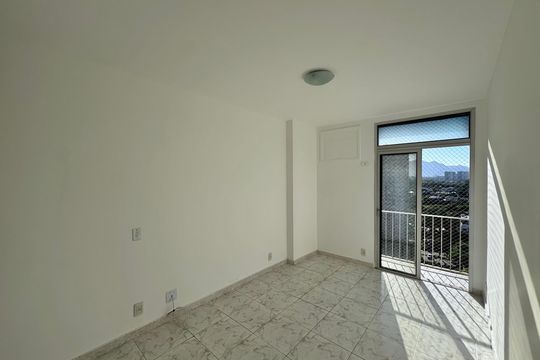 Sala de apartamento para alugar com 1 quarto, 60m² em Barra da Tijuca, Rio de Janeiro