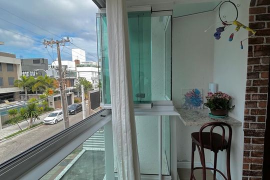 Varanda de apartamento para alugar com 2 quartos, 59m² em Lagoa Pequena, Florianópolis