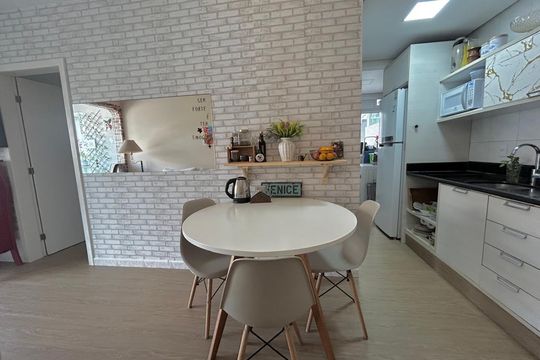 Cozinha de apartamento para alugar com 2 quartos, 59m² em Lagoa Pequena, Florianópolis