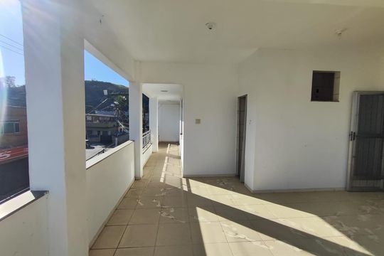 Apartamento para alugar com 2 quartos, 140m² em Vila Canaan, Duque de Caxias
