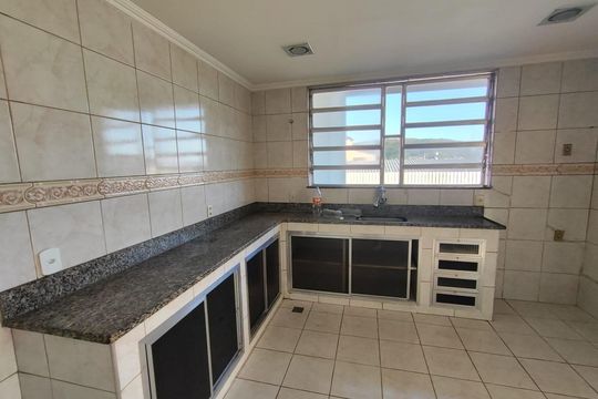 Apartamento para alugar com 2 quartos, 140m² em Vila Canaan, Duque de Caxias