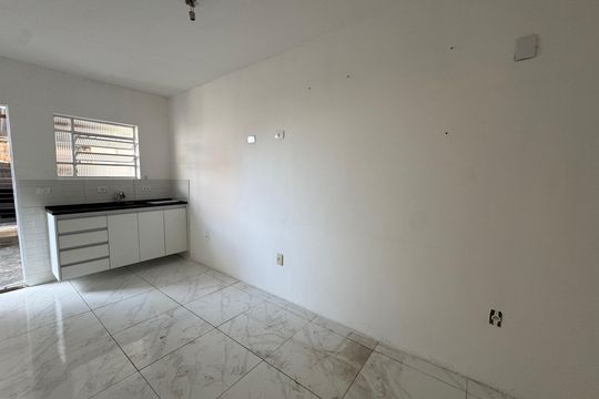 Casa para alugar com 2 quartos, 60m² em Veloso, Osasco