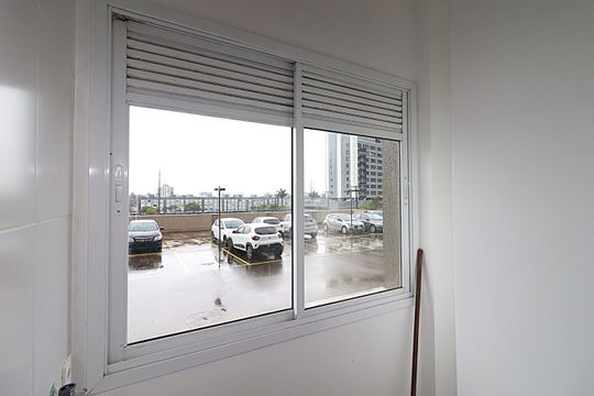 Área de serviço de apartamento à venda com 3 quartos, 75m² em Jardim Carvalho, Porto Alegre