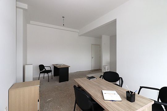 Sala de apartamento à venda com 3 quartos, 75m² em Jardim Carvalho, Porto Alegre