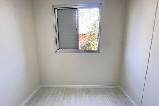 Quarto 2 de apartamento para alugar com 3 quartos, 60m² em Conjunto Promorar Raposo Tavares, São Paulo
