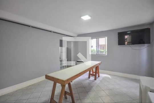 Área comum de apartamento para alugar com 3 quartos, 60m² em Conjunto Promorar Raposo Tavares, São Paulo