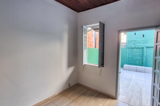 Casa à venda com 2 quartos, 112m² em Vaz Lobo, Rio de Janeiro