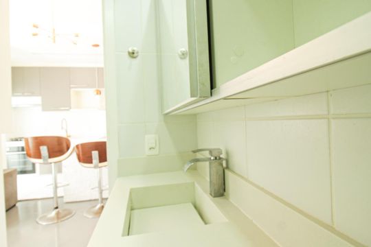 Banheiro de apartamento para alugar com 1 quarto, 35m² em Barra Funda, São Paulo