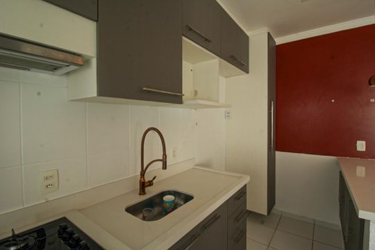 Cozinha de apartamento para alugar com 1 quarto, 35m² em Barra Funda, São Paulo