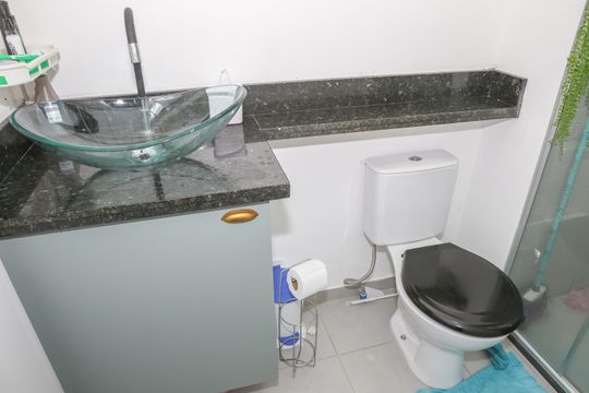 Banheiro da Suíte de apartamento para alugar com 1 quarto, 27m² em Barra Funda, São Paulo