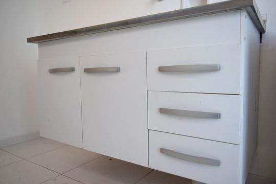 Cozinha de apartamento à venda com 2 quartos, 71m² em Alto de Pinheiros, São Paulo