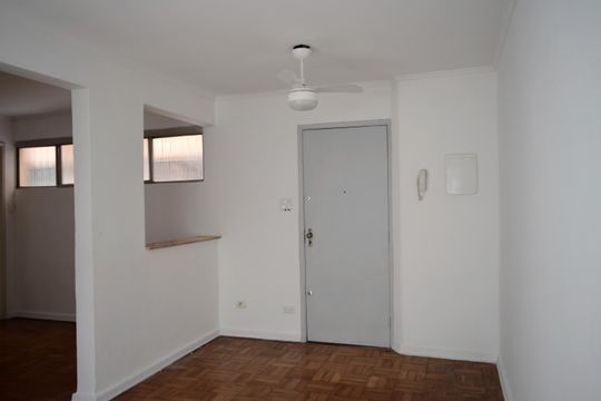 Sala  de apartamento à venda com 2 quartos, 71m² em Alto de Pinheiros, São Paulo