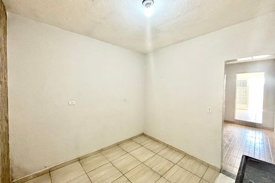 Cozinha de casa para alugar com 1 quarto, 40m² em Vila Cosmopolita, São Paulo