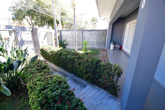 Jardim de casa à venda com 4 quartos, 300m² em Jardim Chapadão, Campinas