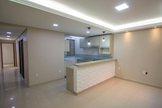 Apartamento para alugar com 3 quartos, 200m² em Qs 7, Brasília