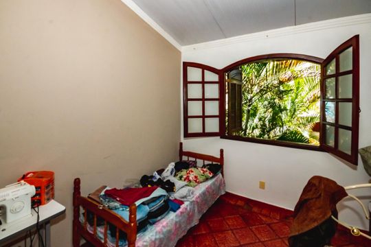 Casa à venda com 4 quartos, 360m² em Copacabana, Belo Horizonte