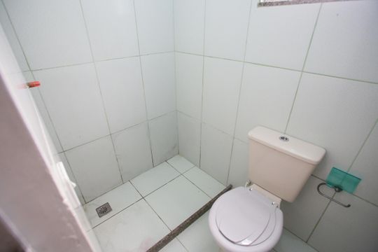 Banheiro de casa para alugar com 1 quarto, 50m² em Jacarepaguá, Rio de Janeiro