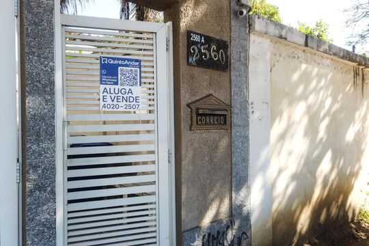 Fachada de casa para alugar com 1 quarto, 50m² em Jacarepaguá, Rio de Janeiro