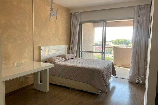 Sala/Quarto de kitnet/studio para alugar com 1 quarto, 43m² em Campo Belo, São Paulo