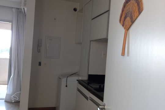 Cozinha de kitnet/studio para alugar com 1 quarto, 43m² em Campo Belo, São Paulo