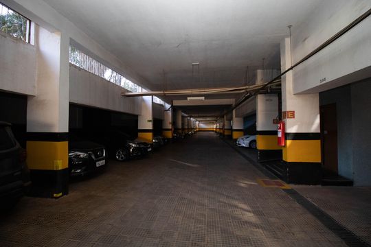 Garagem de apartamento para alugar com 2 quartos, 87m² em Sqn 111, Brasília