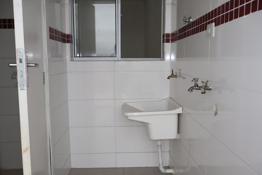 Área de Serviço de apartamento para alugar com 1 quarto, 55m² em Jardim Guairaca, São Paulo