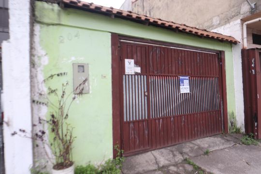 Fachada de casa à venda com 3 quartos, 151m² em Vila Nova York, São Paulo