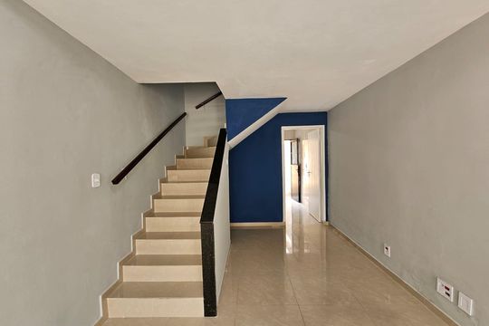 Sala de casa à venda com 2 quartos, 93m² em Vila Isa, São Paulo