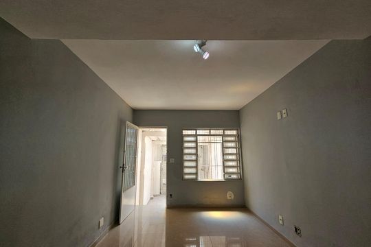 Sala de casa à venda com 2 quartos, 93m² em Vila Isa, São Paulo