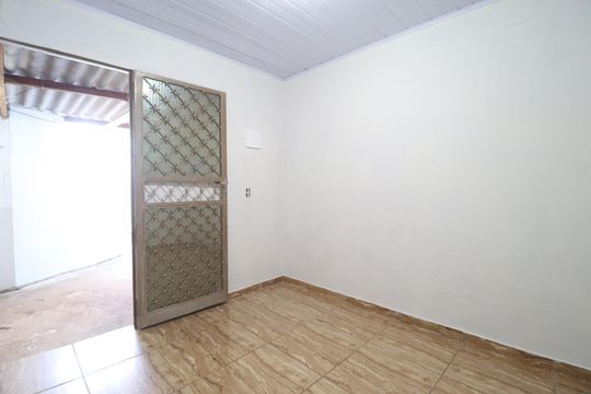 Sala de casa para alugar com 2 quartos, 45m² em Santa Mônica, Uberlândia