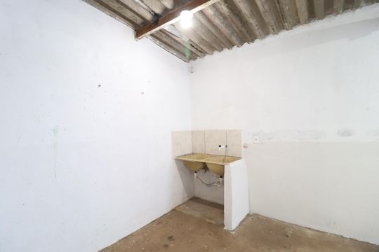 Área de Serviço de casa para alugar com 2 quartos, 45m² em Santa Mônica, Uberlândia