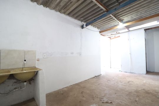 Área de Serviço de casa para alugar com 2 quartos, 45m² em Santa Mônica, Uberlândia