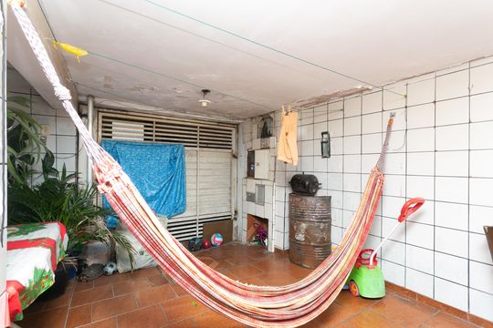Garagem de casa à venda com 2 quartos, 114m² em Jardim Pedro José Nunes, São Paulo