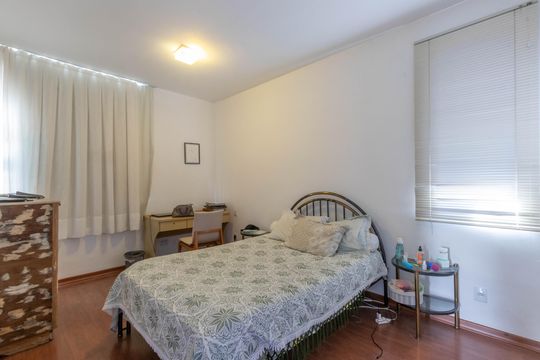Quarto 2 de apartamento à venda com 3 quartos, 90m² em Grajaú, Belo Horizonte