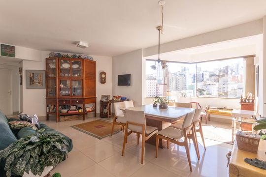 Apartamento à venda com 3 quartos, 90m² em Grajaú, Belo Horizonte