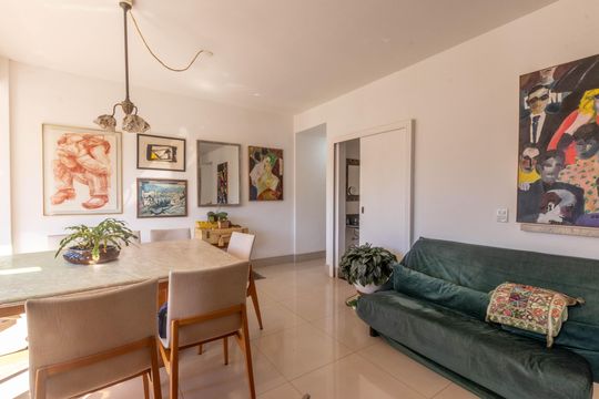Sala de apartamento à venda com 3 quartos, 90m² em Grajaú, Belo Horizonte