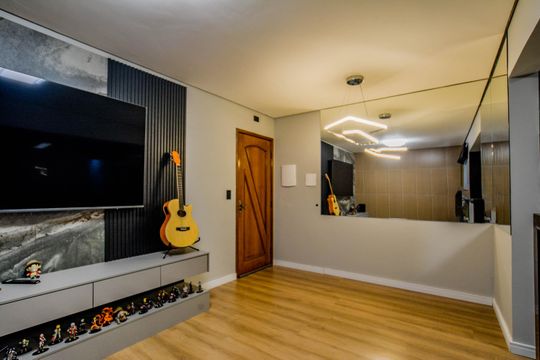 Sala de apartamento à venda com 2 quartos, 67m² em Vila Pires, Santo André