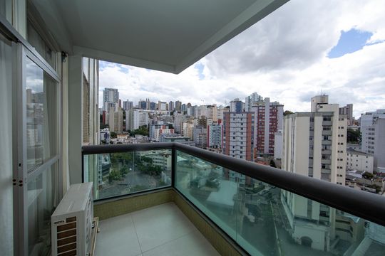 VARANDA de apartamento para alugar com 2 quartos, 85m² em Coracao de Jesus, Belo Horizonte