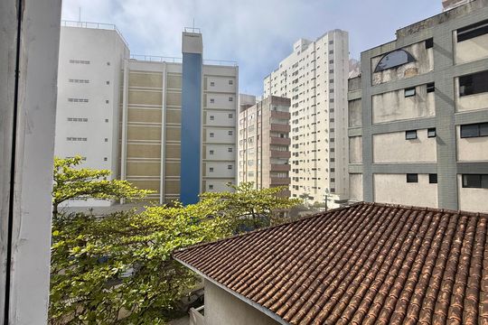 Vista de apartamento para alugar com 2 quartos, 56m² em Vila Alzira, Guarujá